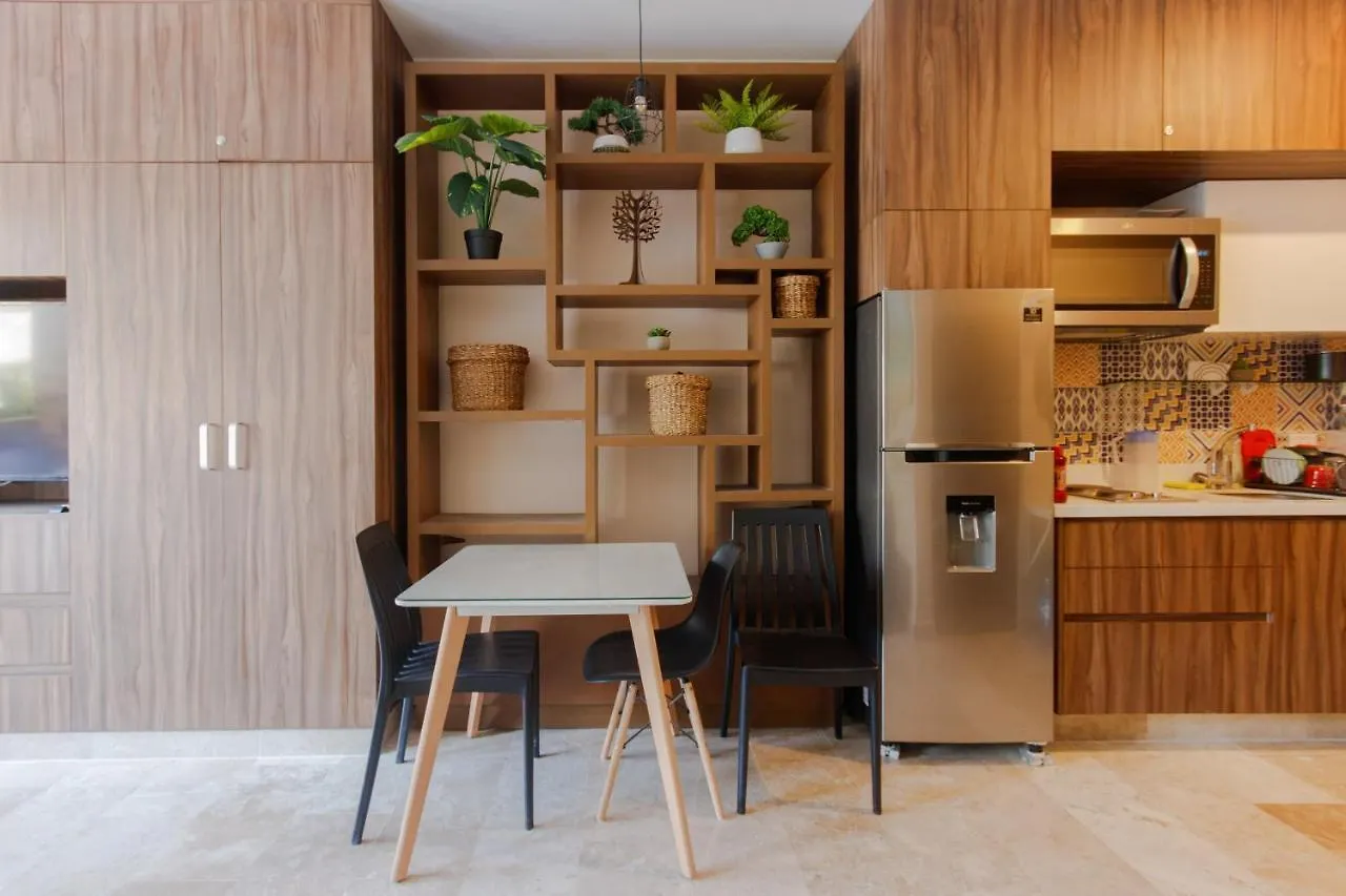 Apartment Studio Caribbean Dreams - Stylish & Only 2 Blocks To The Beach - At Bahay Condos Playa del Carmen