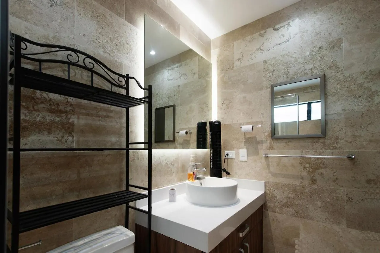 Studio Caribbean Dreams - Stylish & Only 2 Blocks To The Beach - At Bahay Condos Playa del Carmen 0*,