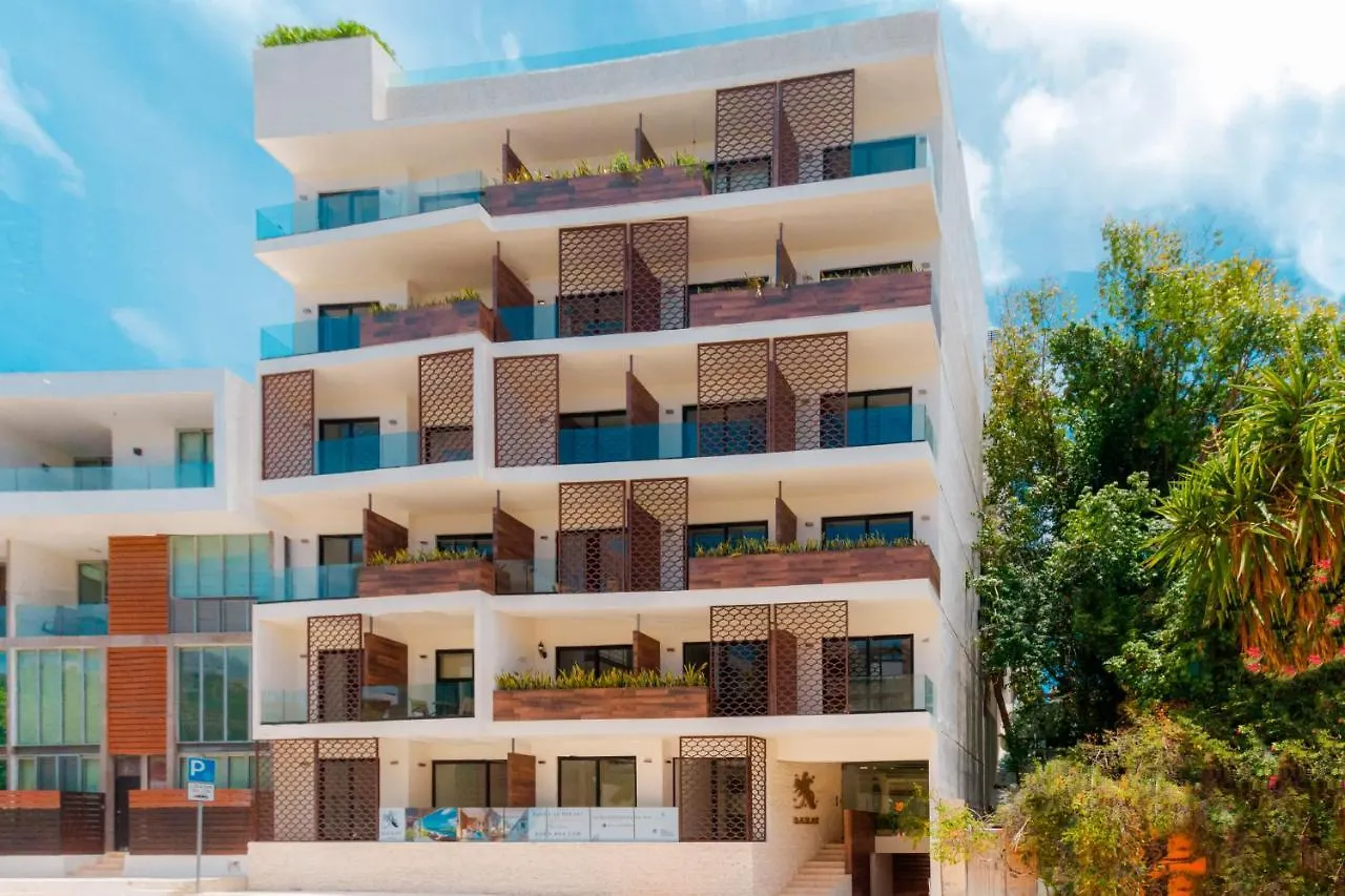 Studio Caribbean Dreams - Stylish & Only 2 Blocks To The Beach - At Bahay Condos Playa del Carmen 0*,  Mexico